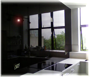 glass splashback, black